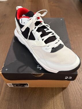 NIB: 2021 Air Jordan Air NFH 'White Chile Red' sz. 12